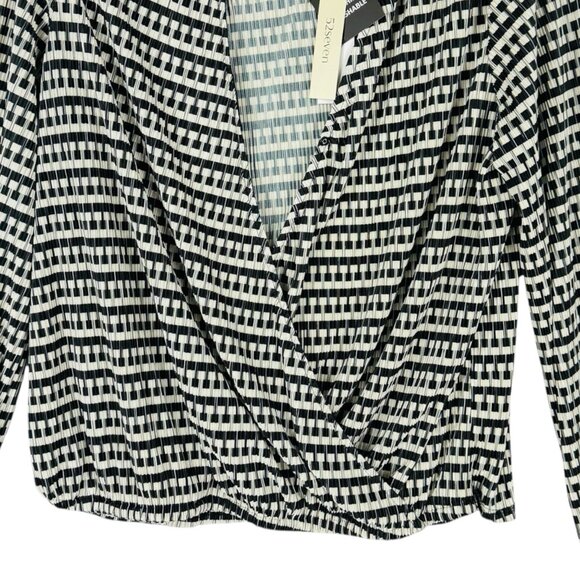 52seven Women's Ivory/Black Textured Wrap Geometric Blouse Sz XL Long Sleeve NWT - Picture 5 of 10